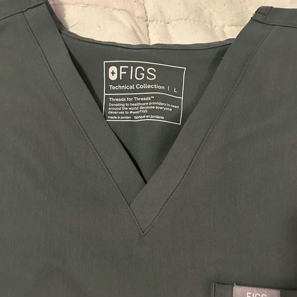 Figs Scrub Set - Picture 2 of 4